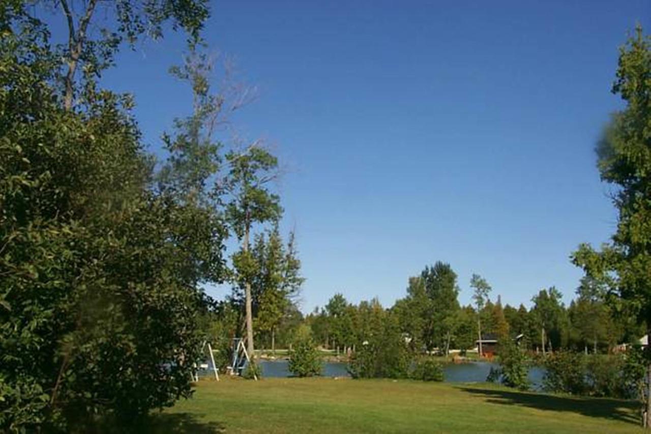 Wee Point Resort Manitowaning Eksteriør billede